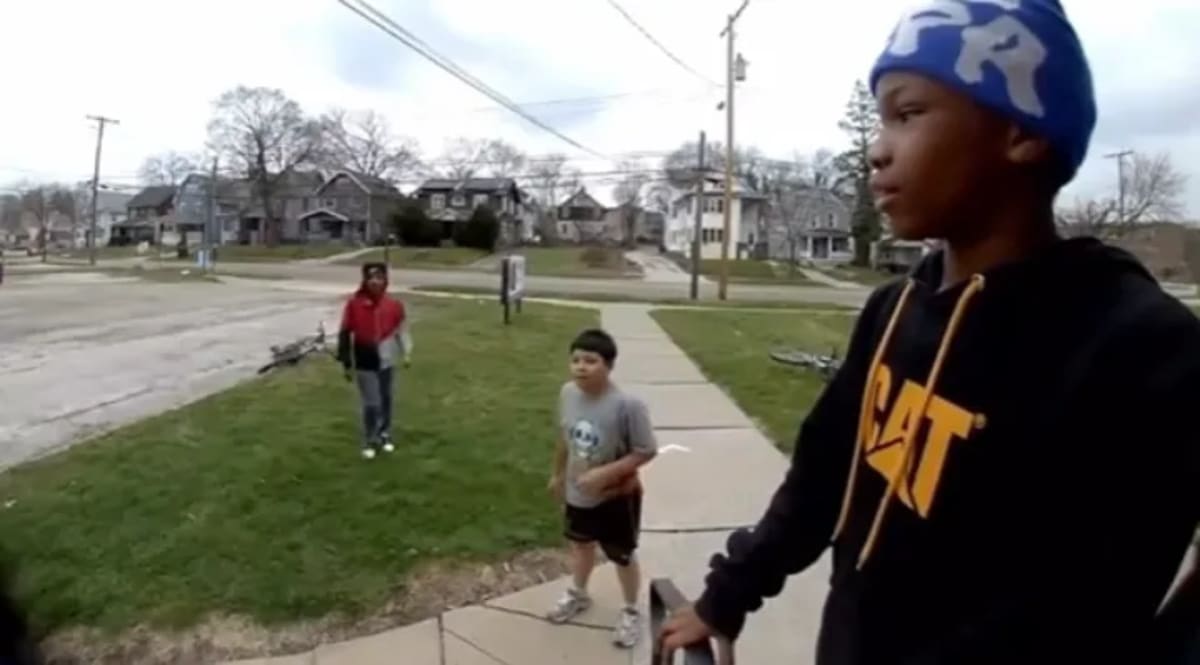 Scared Kids Bike to Pastor's Home—She Prays With Them