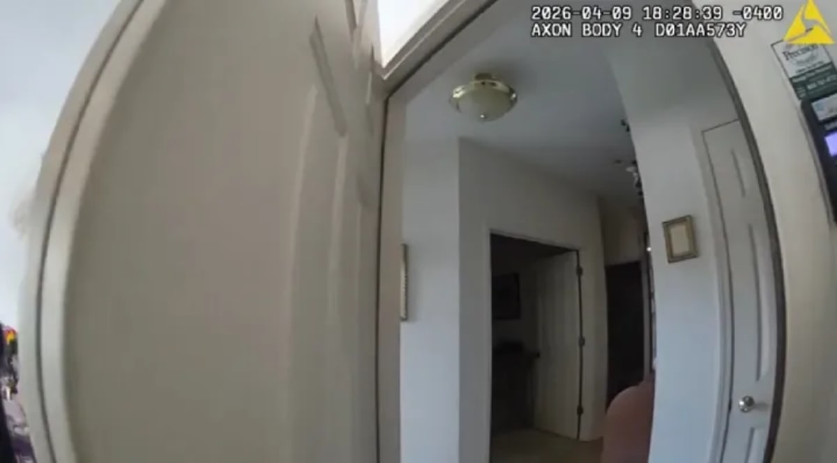 91-Year-Old Gamer Too Focused on High Score to Answer Door