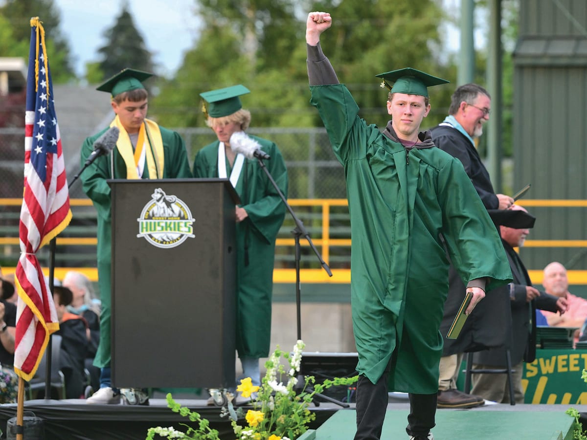 Sweet Home Seniors Earn Nearly $1M in Scholarships
