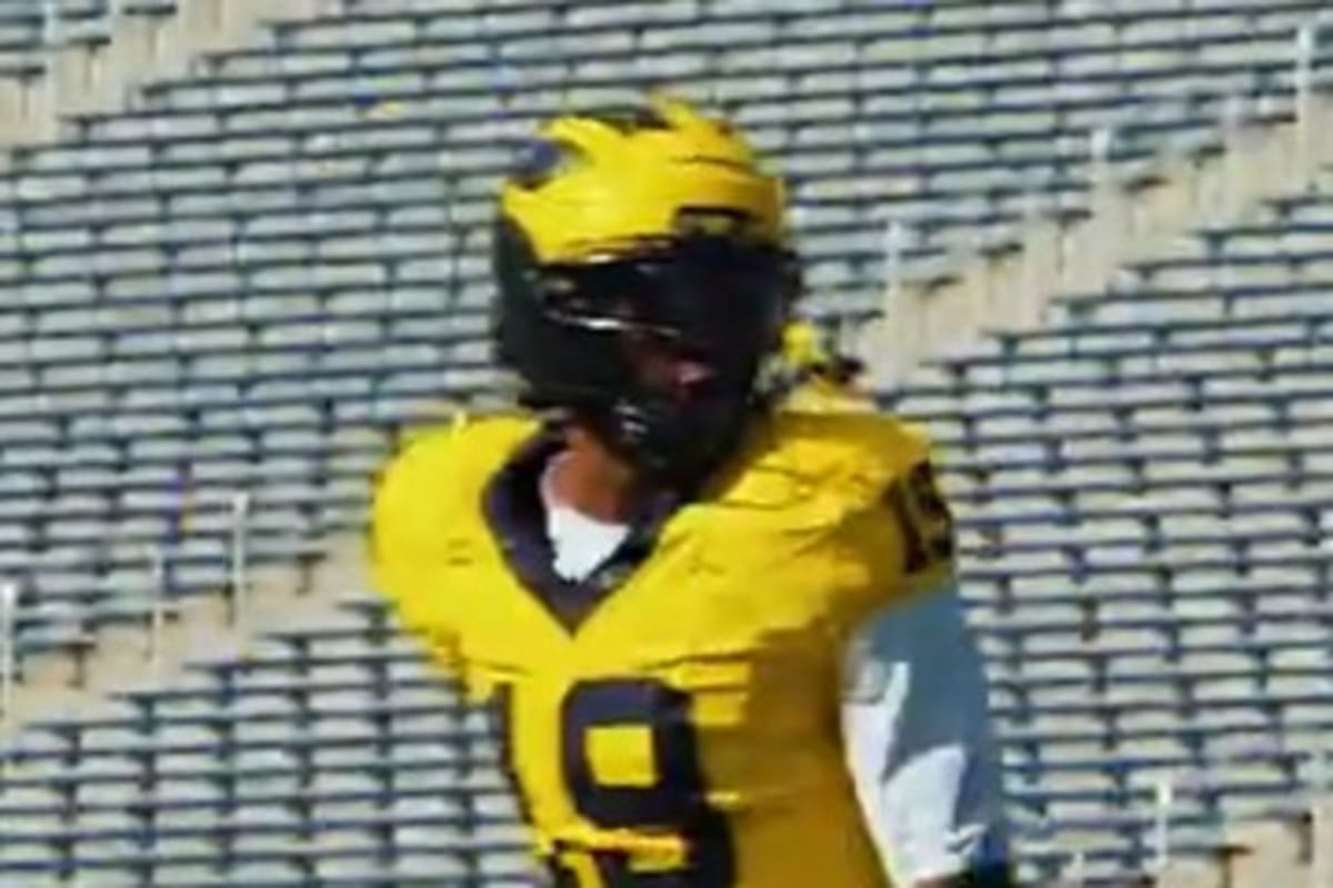 60-Year-Old Cancer Survivor Chases College Football Dream - Image 4