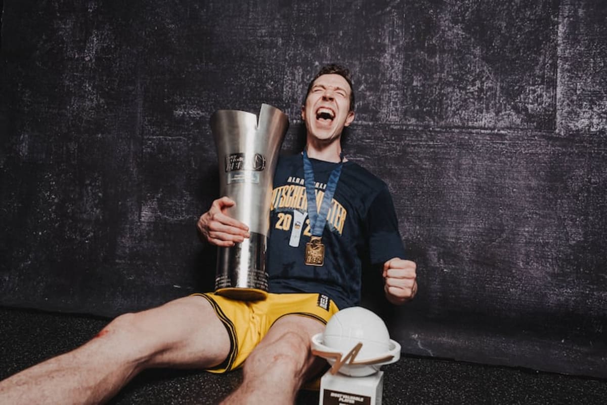 Basketball Player Leads Team to Miracle Win in Germany - Image 5