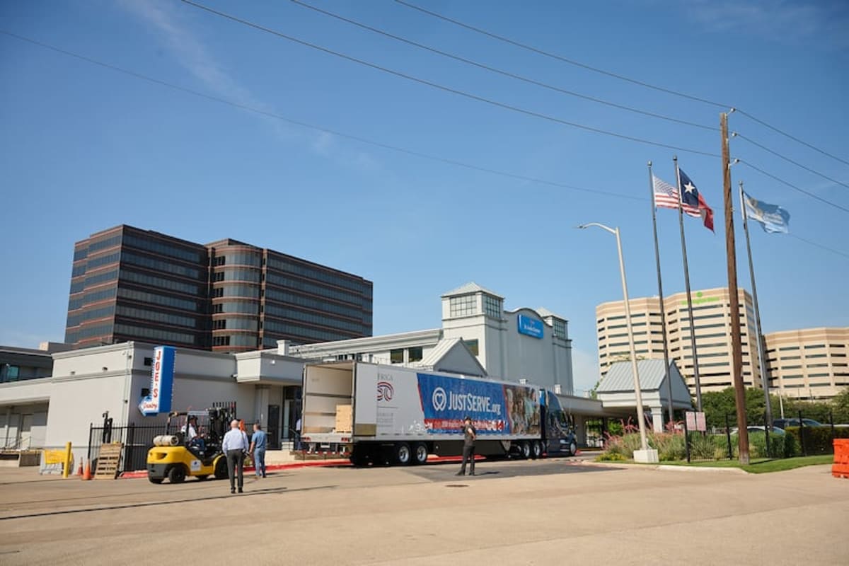 Church Donates 100+ Truckloads of Food Across America - Image 5