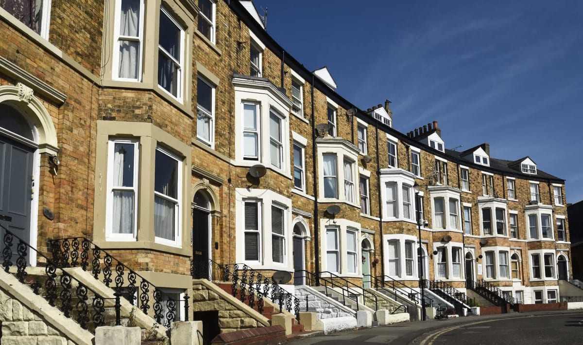 UK Plug-In Batteries Could Cut Energy Bills by £400