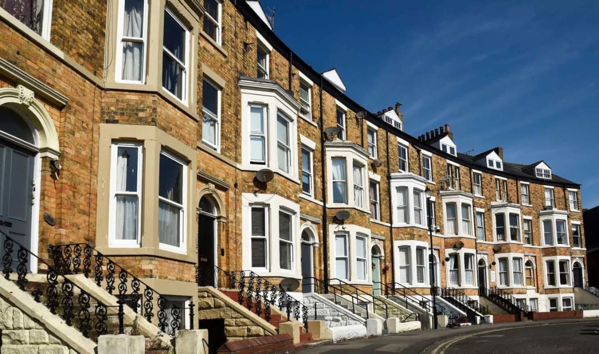 UK Plug-In Batteries Could Cut Energy Bills by £400 - Image 2