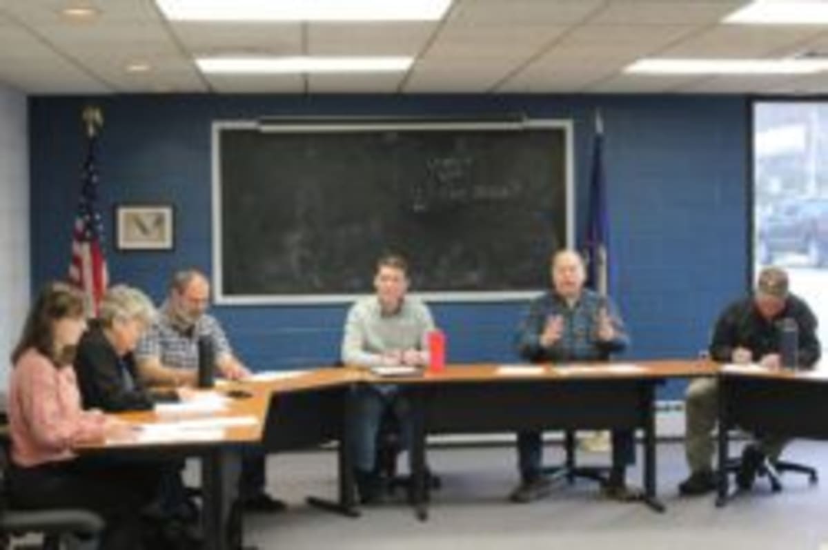 Michigan Firefighters Train for Life-Saving Grain Rescues - Image 2