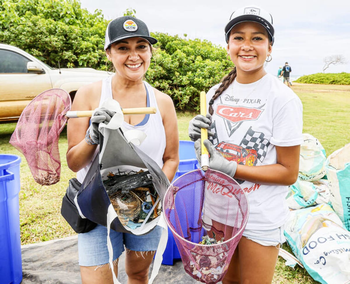 Kauai Cleans Beaches, Turns Trash Into Surfboard Fins - Image 5