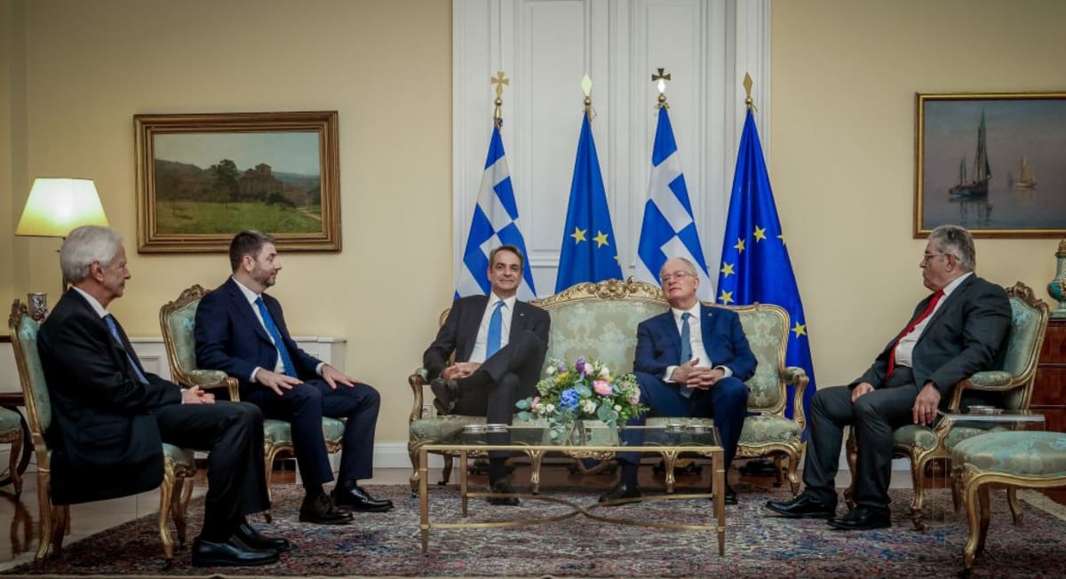 Greece Drops Inflation by 1 Point, Plans NHS Upgrade - Image 2