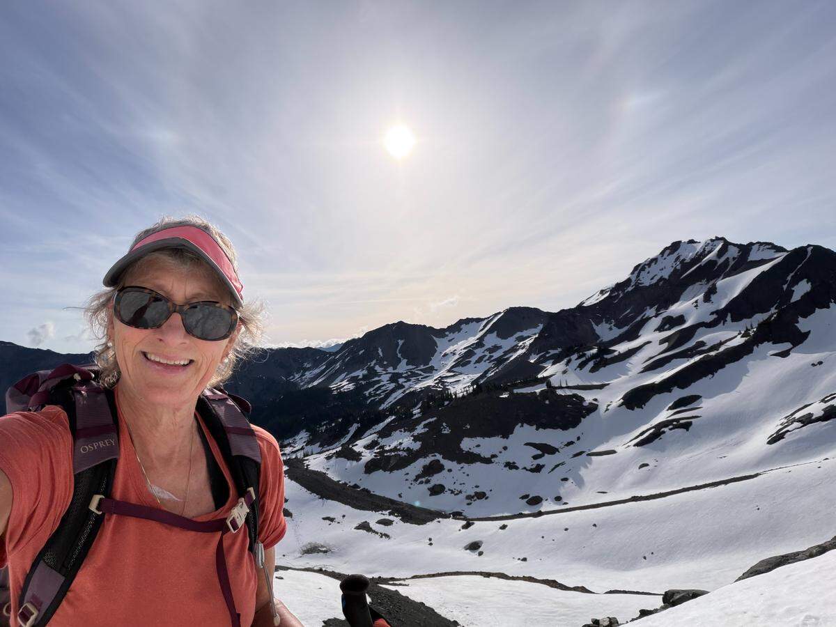 Climbers Rescued After 240-Foot Fall on Olympic Peak - Image 2