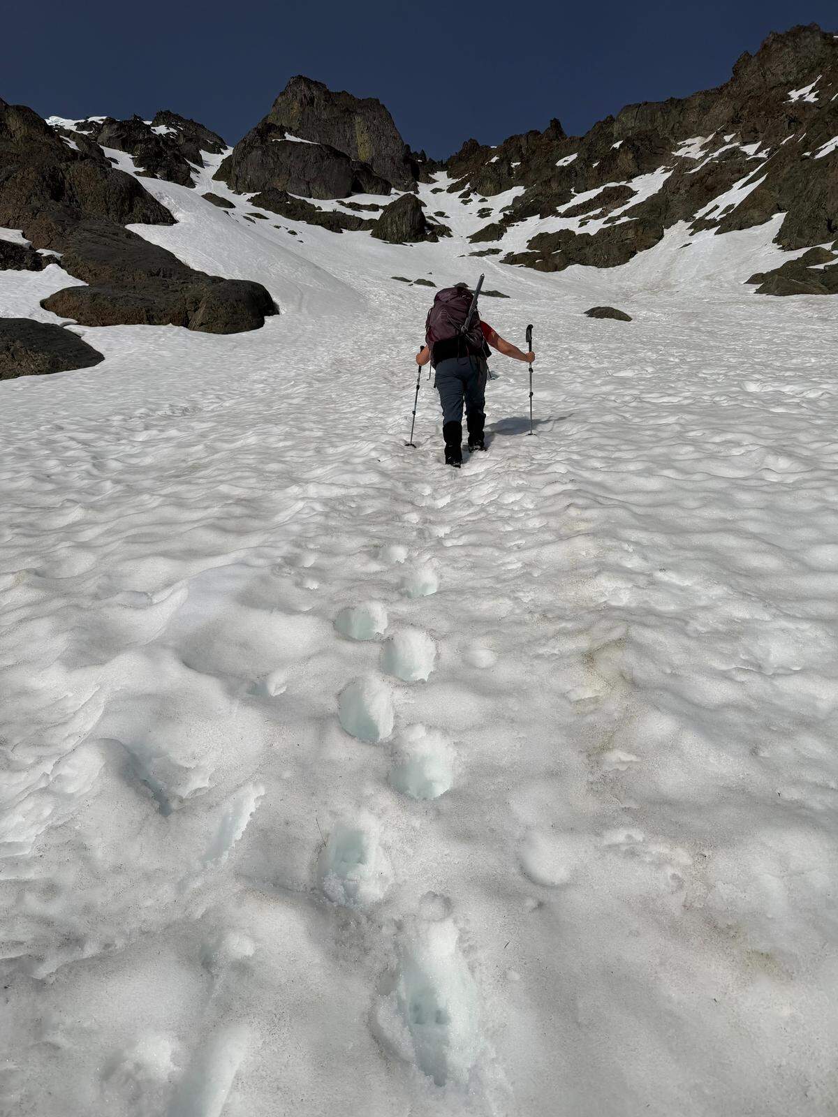 Climbers Rescued After 240-Foot Fall on Olympic Peak - Image 3