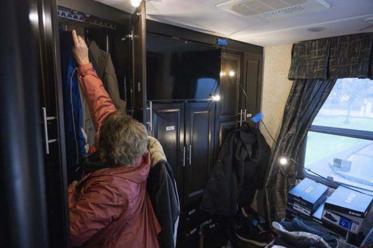 Tacoma Volunteers Welcome 1,500+ Freed Immigrants Each Year - Image 5