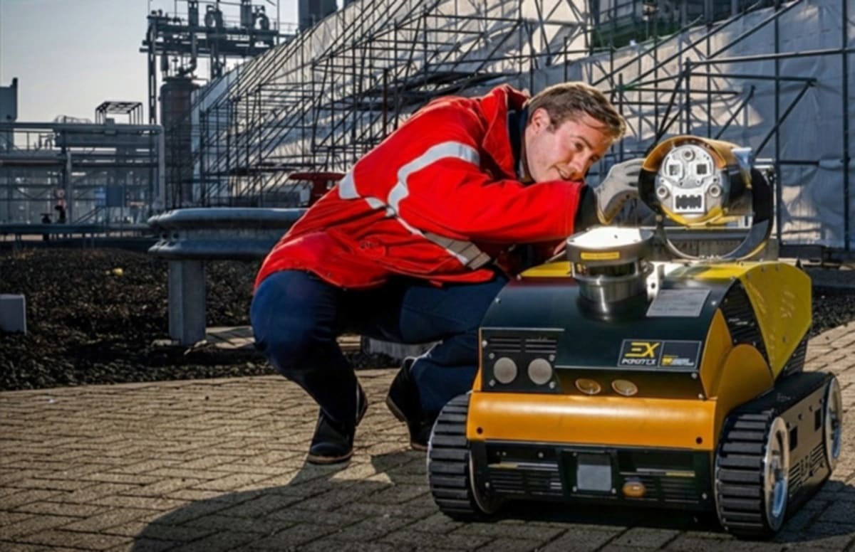 Robot Keeps Oil Workers Safe in Explosive Environments - Image 2