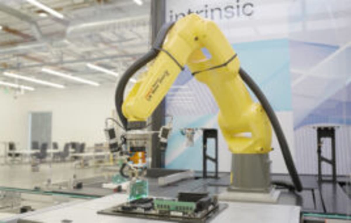 Robots and AI Team Up to Build Climate-Smart Clothes in US - Image 4