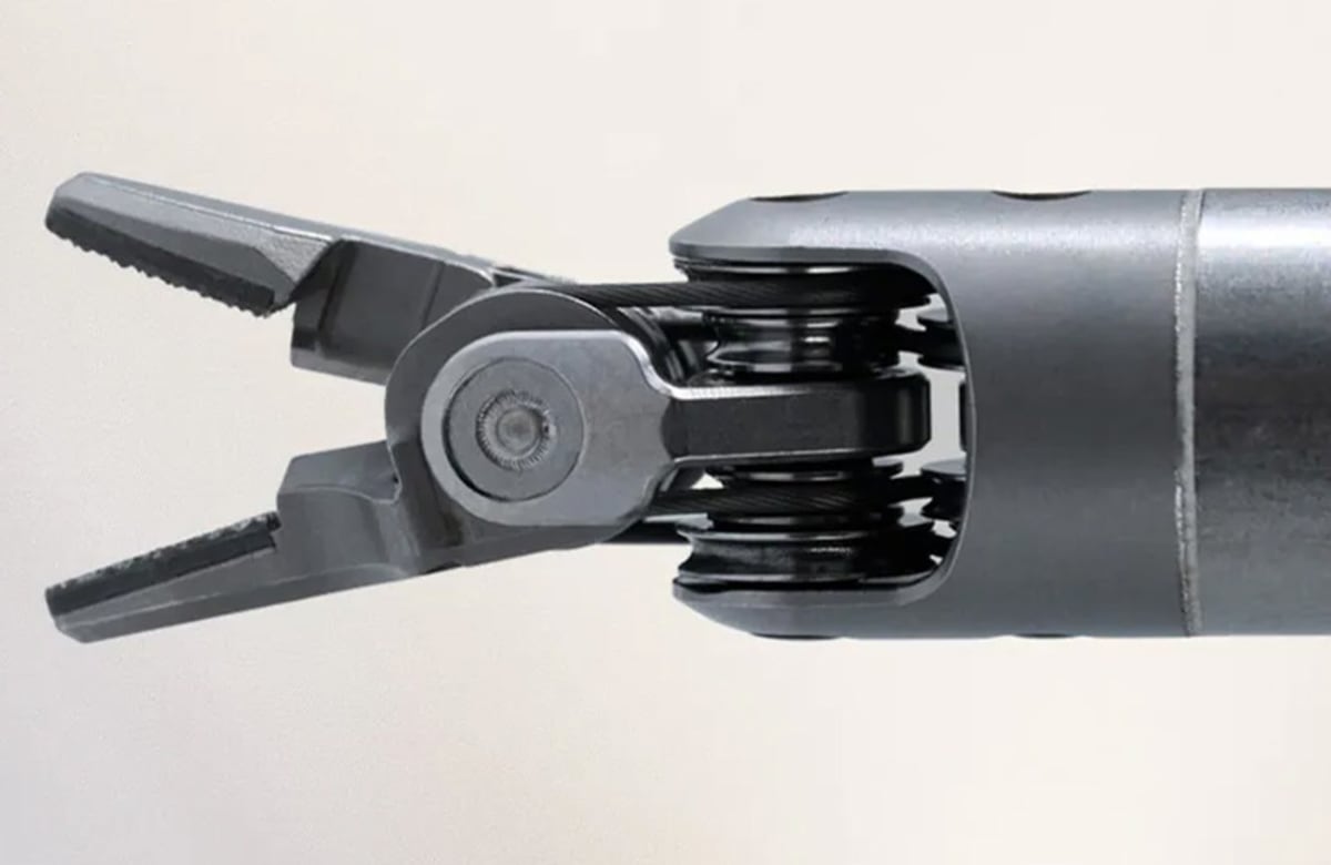 J&J's Space-Saving Surgical Robot Gets FDA Green Light - Image 5