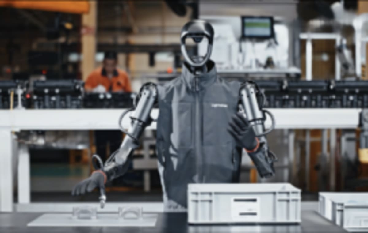 Google's New AI Lets Humanoid Robots Walk, Tie Knots, Work Together - Image 5