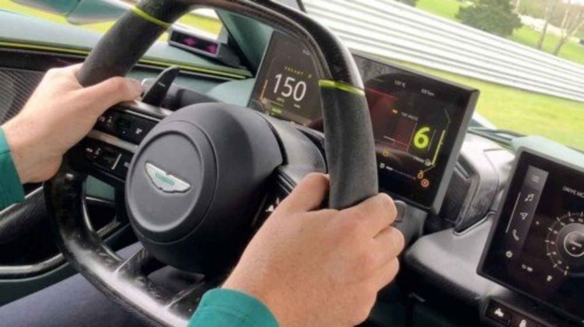 Chinese EV Charges 70% in 10 Minutes for $54,000 - Image 4