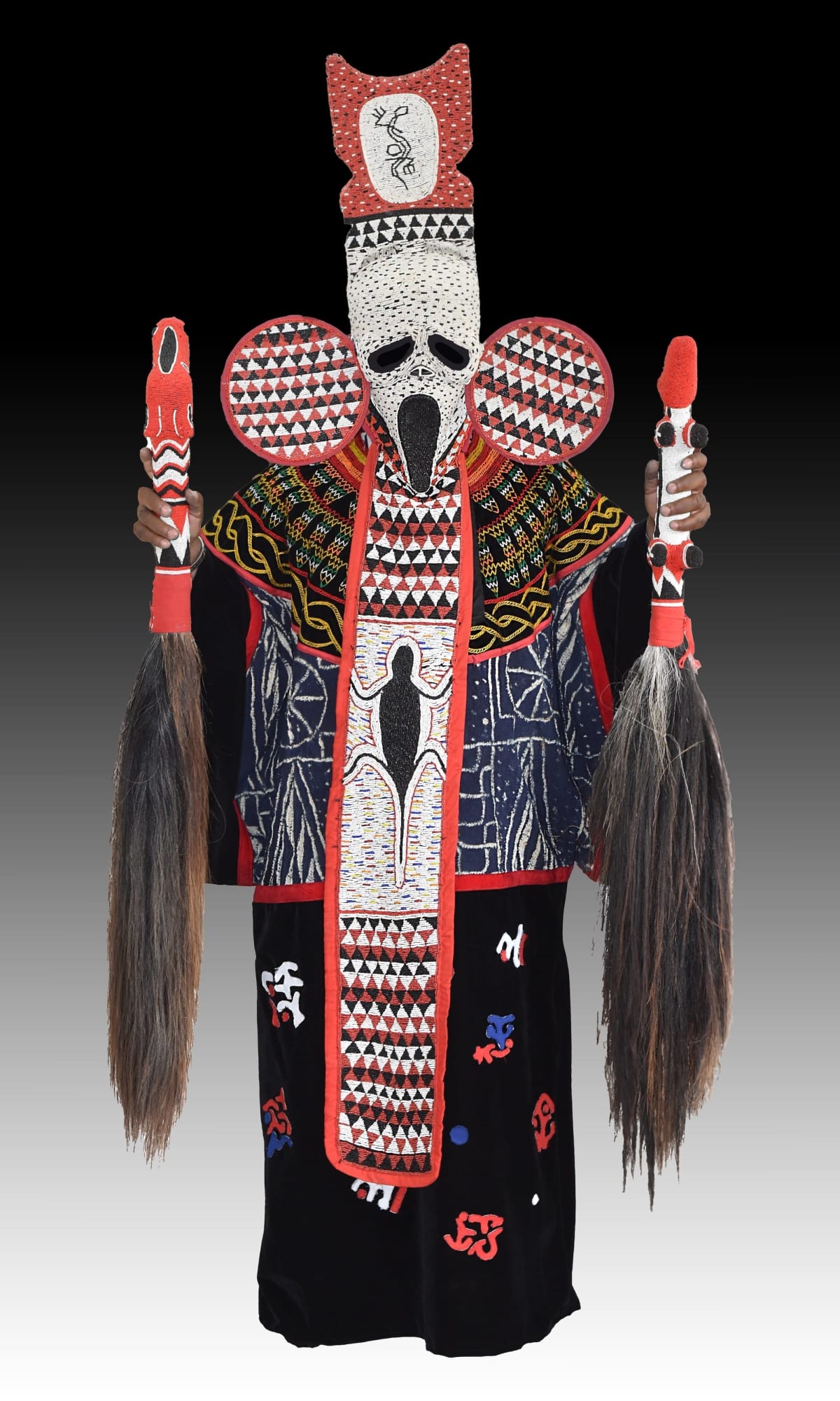 West African Artists Breathe New Life Into Ancient Masks - Image 3