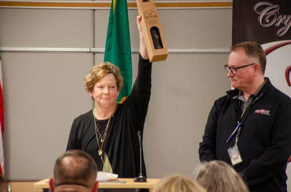 Nine Washington Teachers Win $1,500 Crystal Apple Awards - Image 4