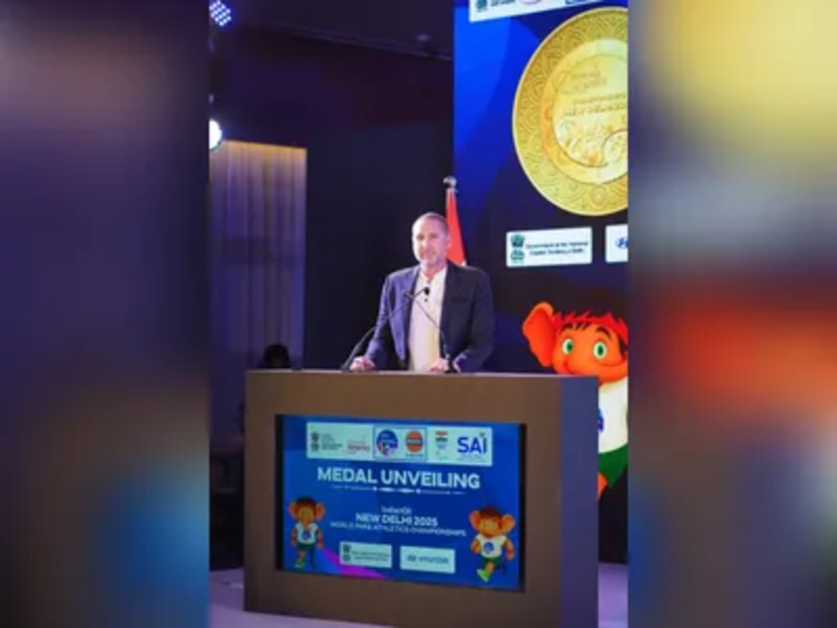 Duplantis Breaks Own Record, Wins 4th Straight Pole Vault Title - Image 5