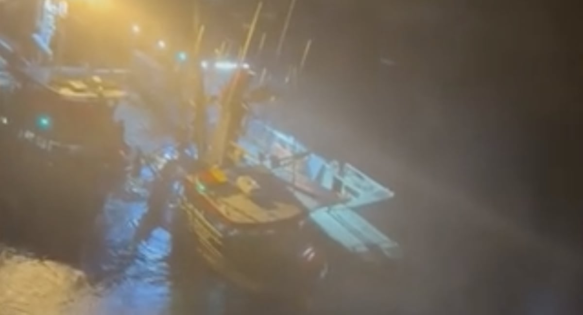 Coast Guard Credits Good Samaritans for Alaska Boat Rescue - Image 2