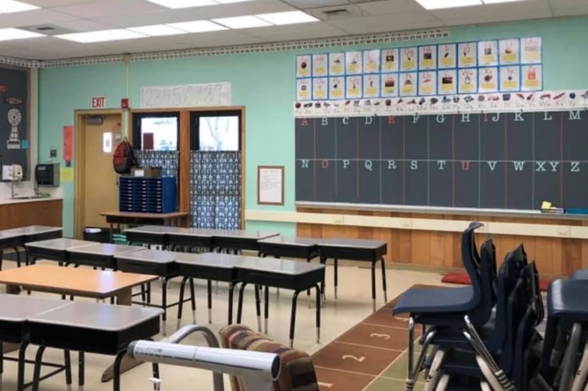 Teacher of the Year Nominee Quits for Online Charter School