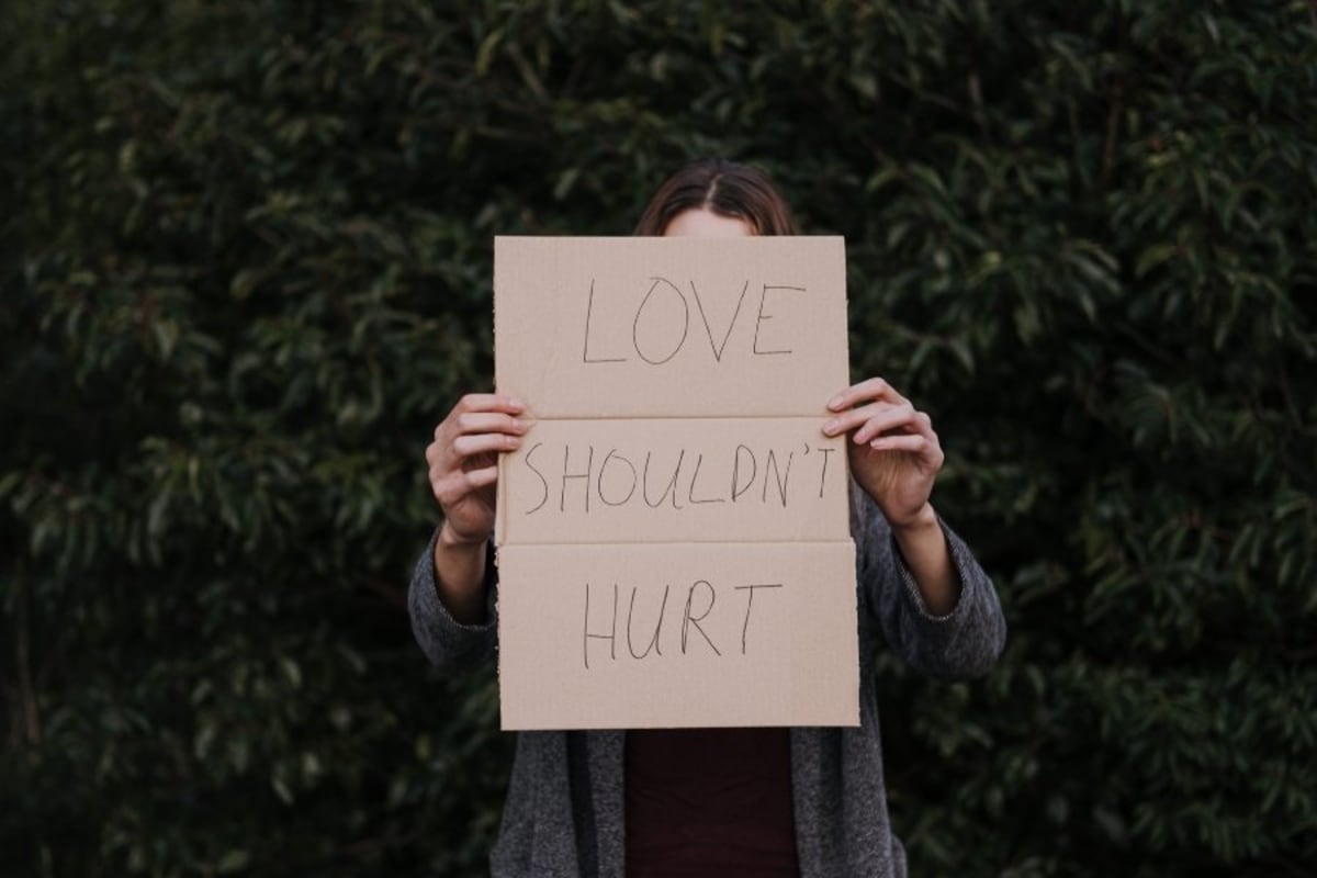 Miss Kansas Calls Out Abuser in Audience During Pageant - Image 4