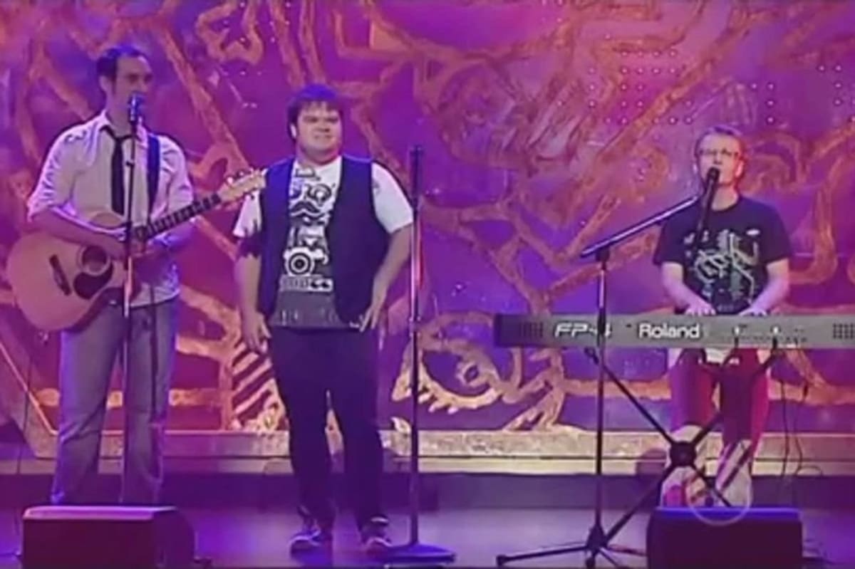 Comedy Band Proves 38 Hit Songs Share Same 4 Chords - Image 3