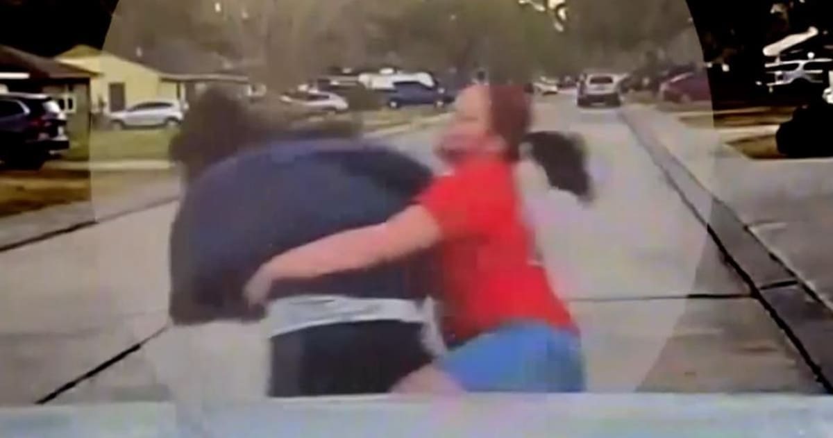 Police dashcam footage shows Texas mother Phyllis Pena tackling suspect outside her home
