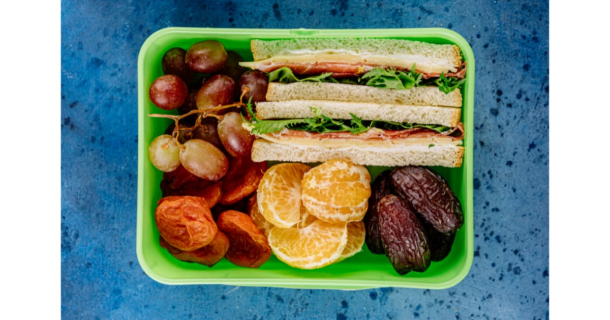 Mom's Lunchbox Note Challenges 'Good' vs 'Bad' Food Labels - Image 3
