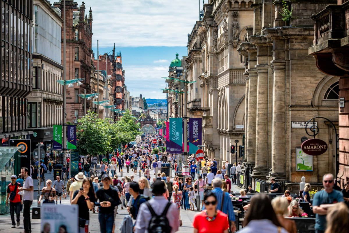 Polyglot YouTuber Baffled by Glasgow's 'Trickiest' Accent - Image 5