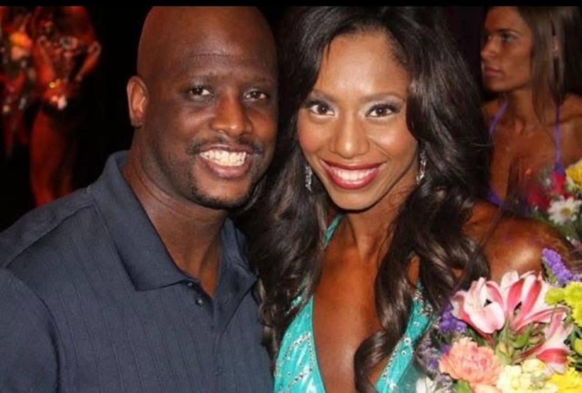 Couple's Gas Station Karaoke Goes Viral, Still Married 25 Years - Image 3