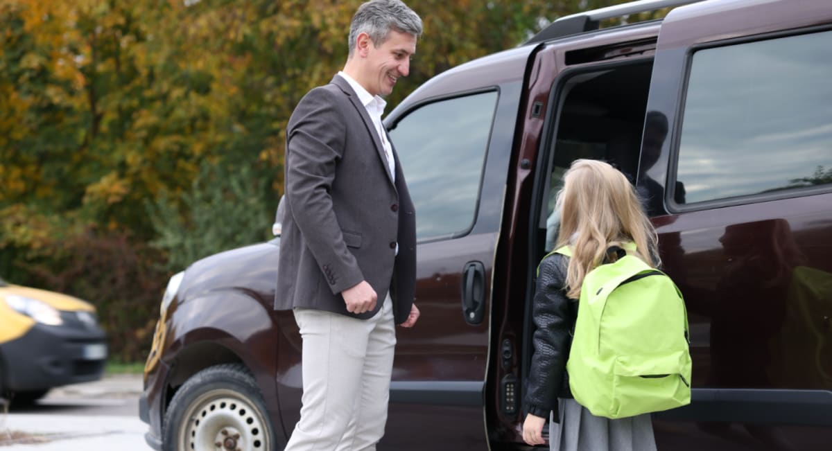 Stepdad Tears Up When Girl Calls Him 'Dad' at School - Image 2