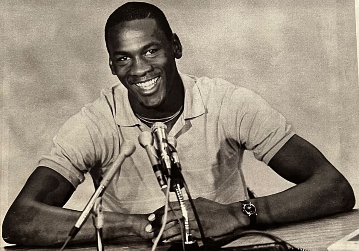 Michael Jordan Grants Dying Teacher's Final Wish - Image 4