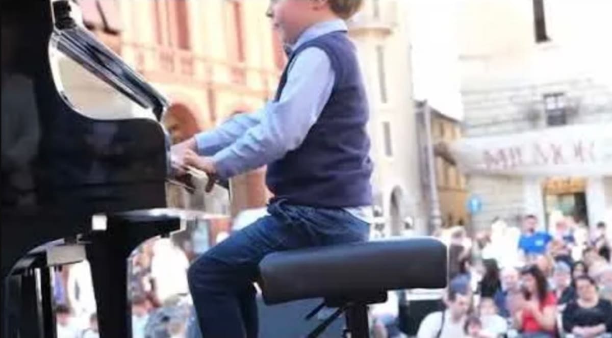 5-Year-Old Italian Piano Prodigy Wins 70+ Competitions - Image 3