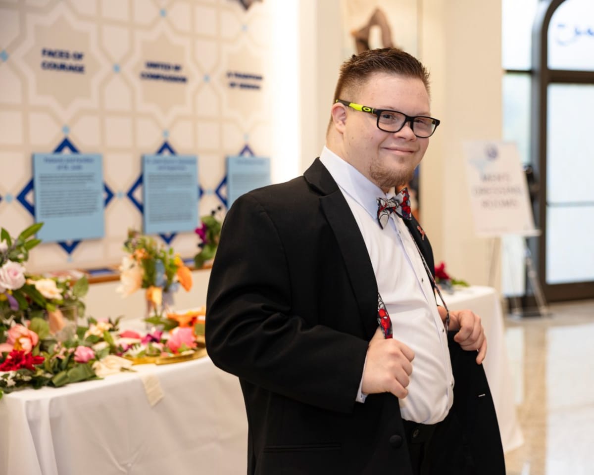 St. Jude Teens Get Red Carpet Prom Night - Image 4