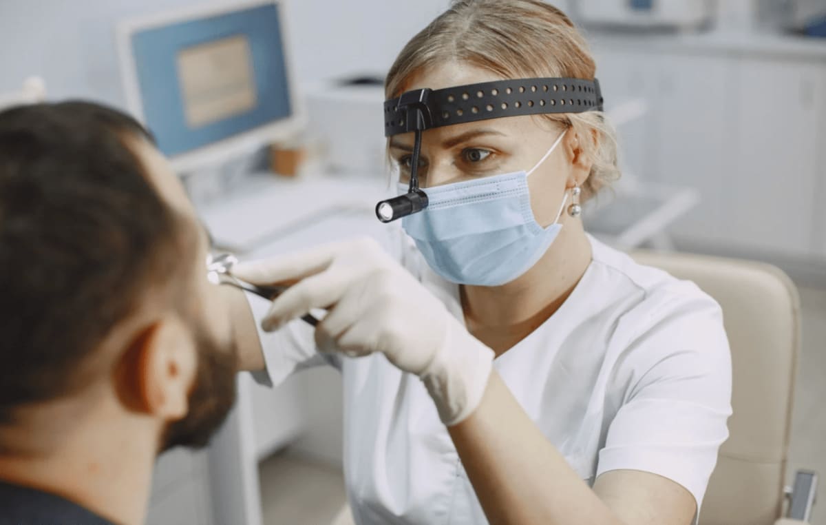 Man Whistles Through Nose, Then 17 Doctors Miss the Answer - Image 3