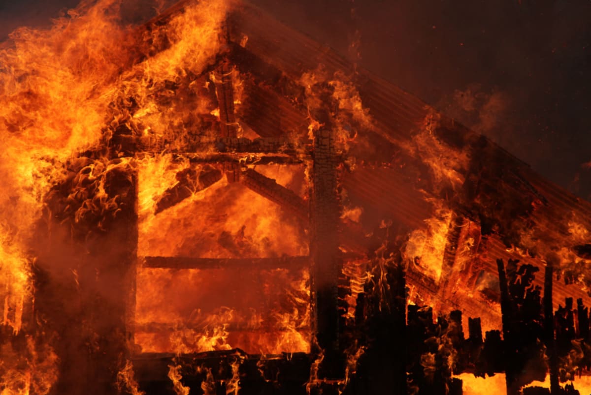 Stranger Saves Napping Man from Georgia House Fire - Image 3