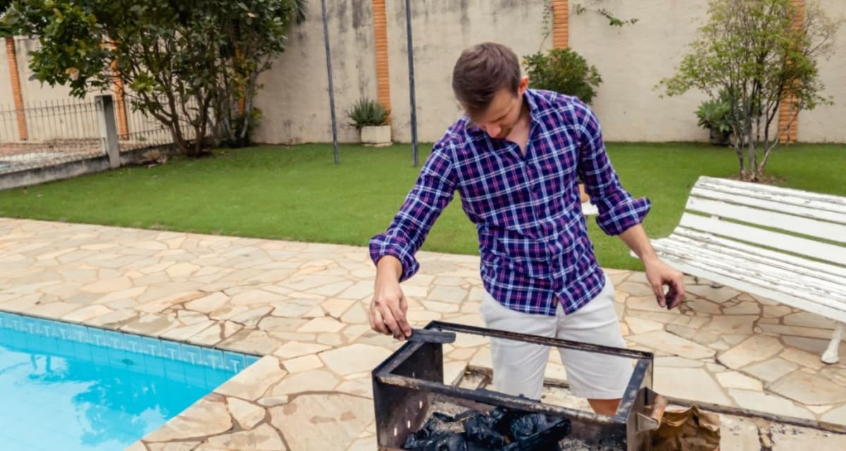 Man Throws Pool Party, No One Shows—His Response Inspires - Image 5