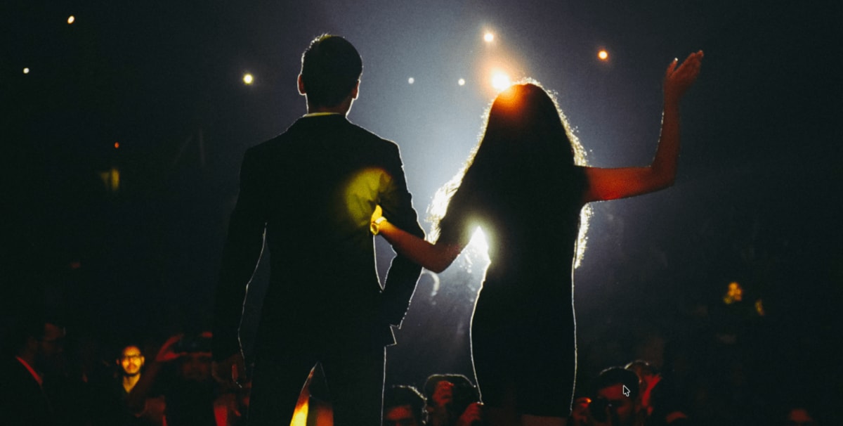 Divorced Parents Walk Into Wedding to Taylor Swift Breakup Song - Image 3