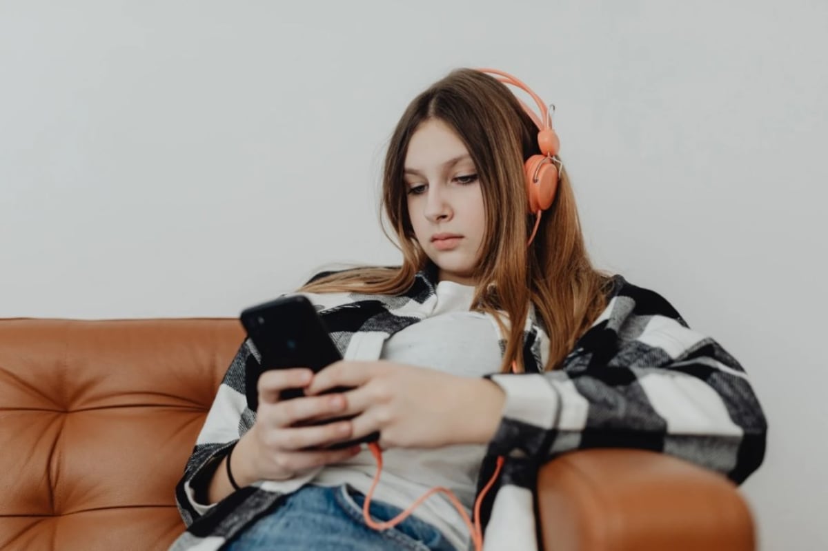 Survey of 3,000 Girls Busts 3 Major Myths About Gen Z Kids - Image 4