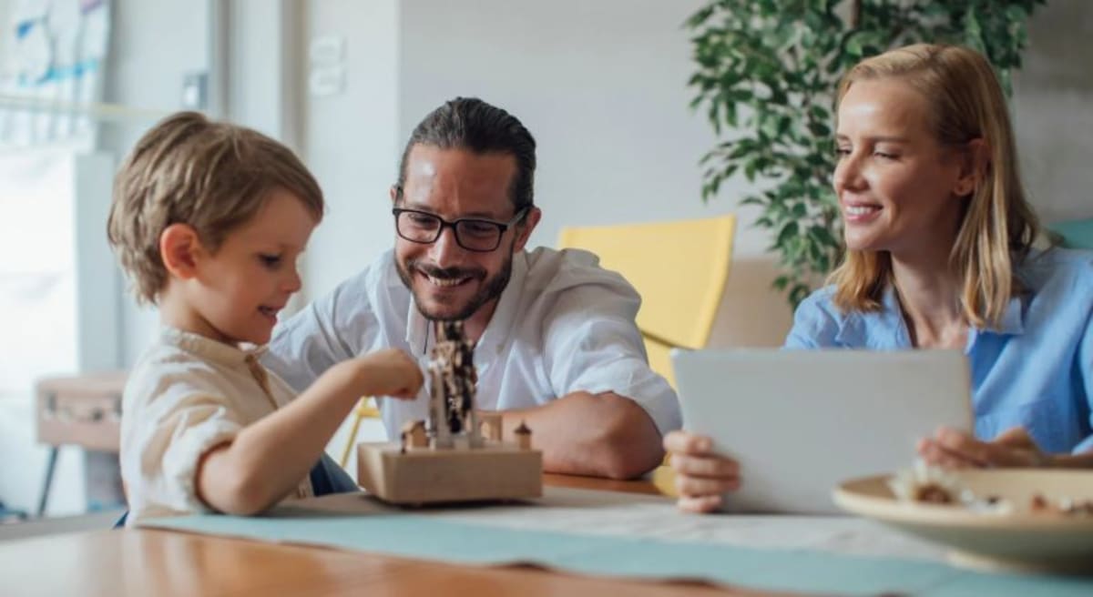 Only Children Excel at Talking With Adults, Say Experts - Image 5