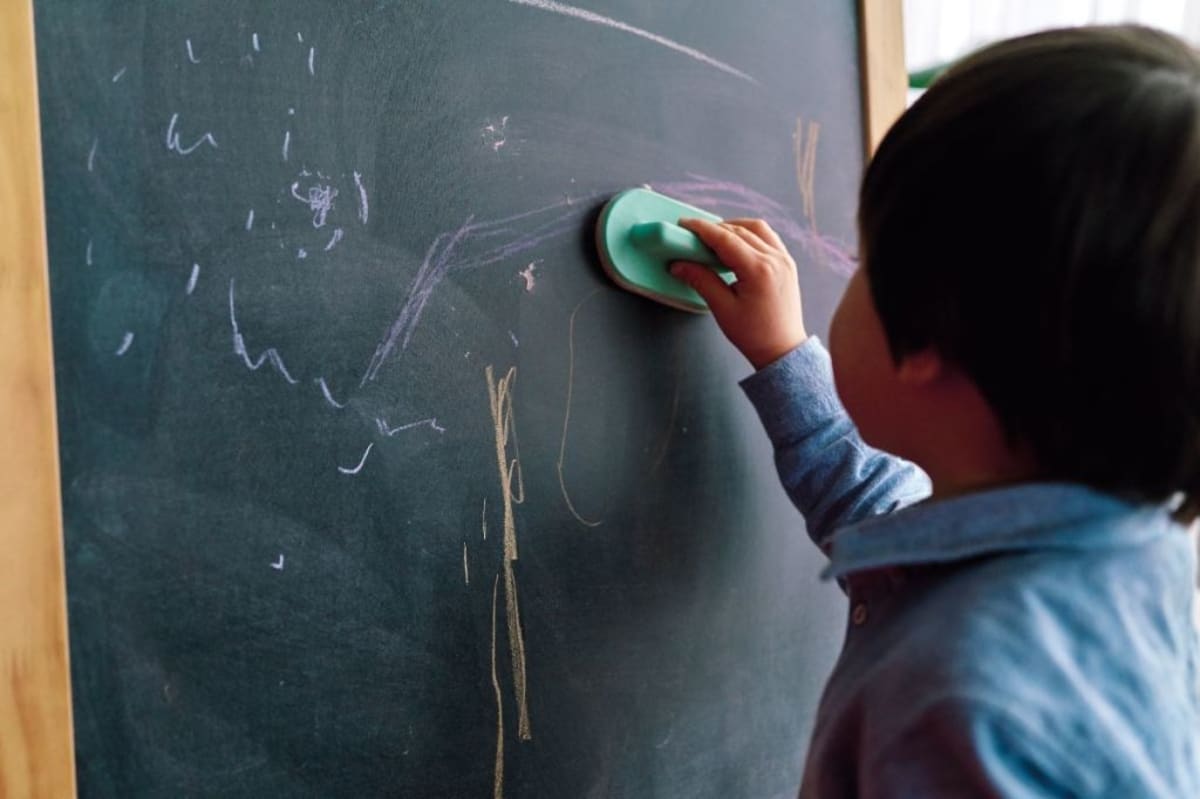 Indian Teacher's Dot Puzzle Stumps All But One Student - Image 4