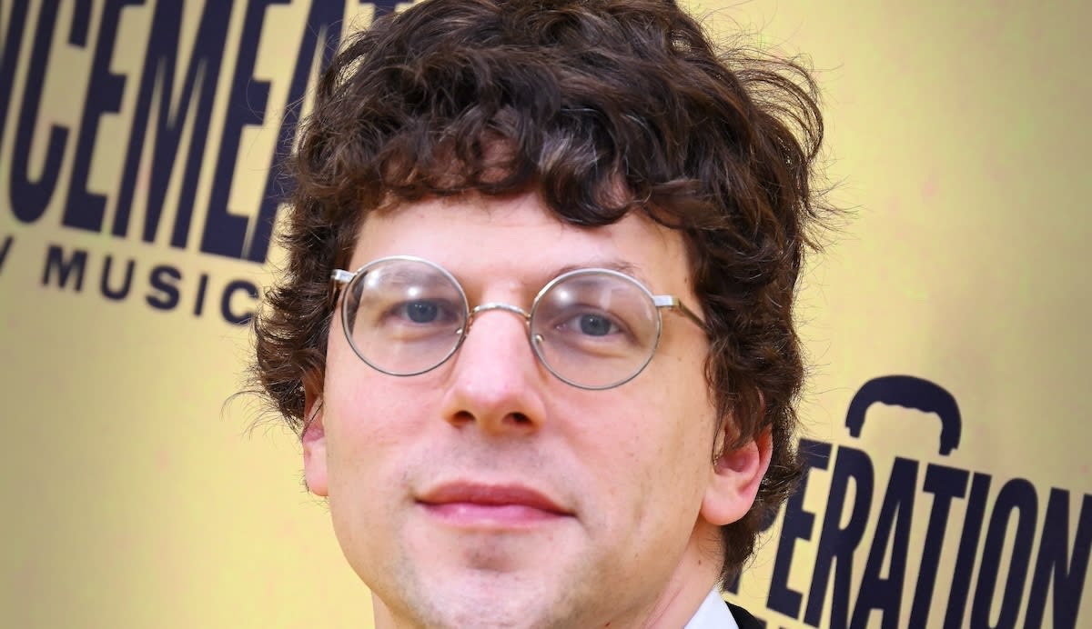 Jesse Eisenberg Donated His Kidney to a Total Stranger
