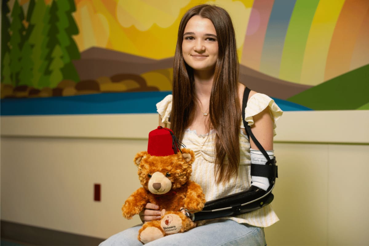 Teen's Prosthetic Journey Shows What's Possible at Shriners - Image 2
