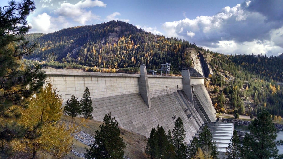 U.S. Upgrades 75-Year-Old Dams to Power Cleaner Future