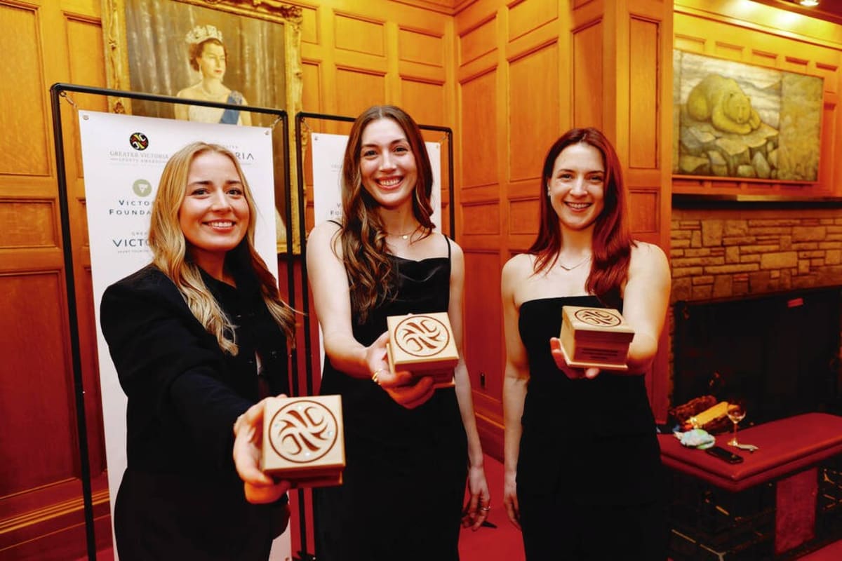 Olympic rowing champion Avalon Wasteneys competing in women's eight event on water