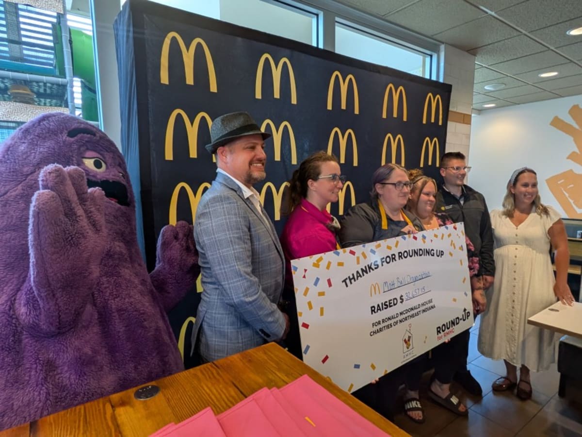 Fort Wayne Charities Get $130K from Chefs and Customers - Image 3