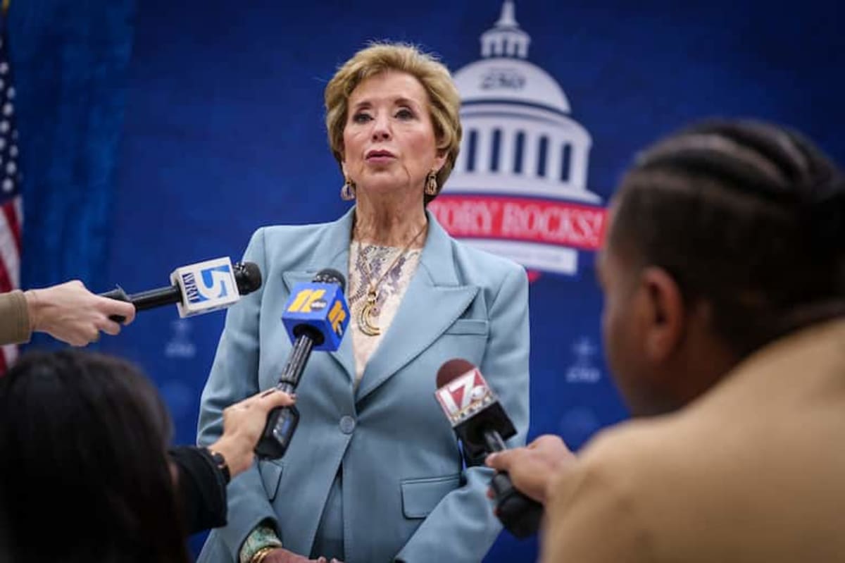 UConn Freshman Hits 35-Footer to Beat Duke at Buzzer - Image 5