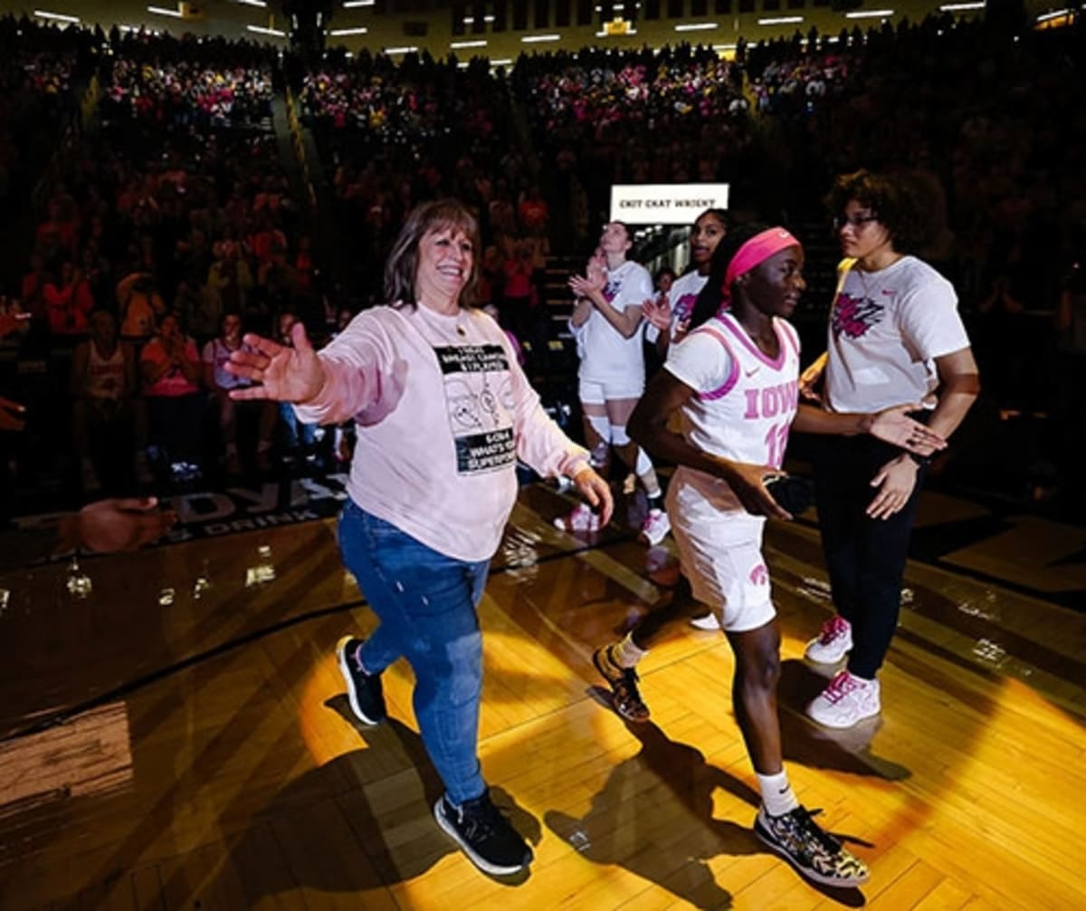 Iowa Honors 5 Breast Cancer Survivors at Pink Out Game - Image 5