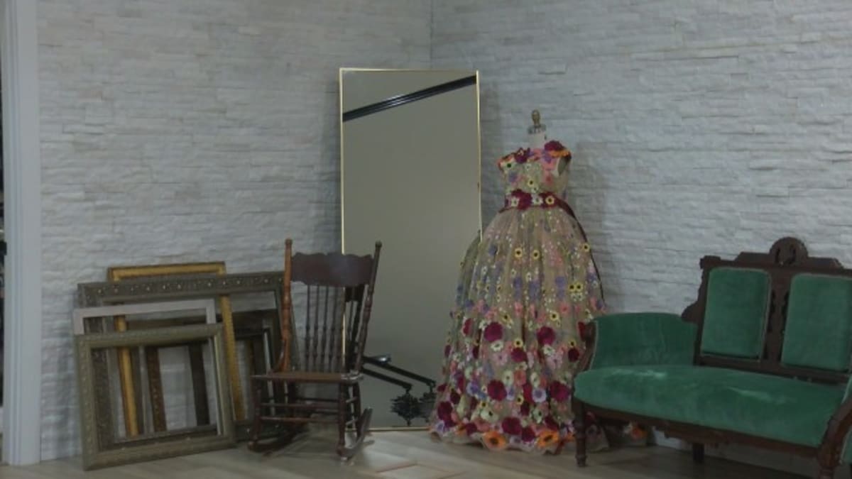 Photographer Offers Free Art to Domestic Abuse Survivors - Image 2