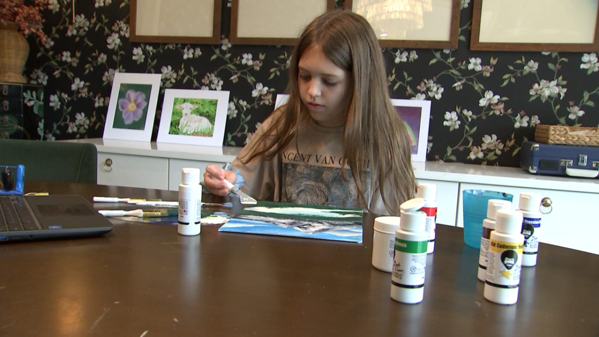 Tampa Girl, 4 Years Cancer-Free, Needs Votes to Win Art Contest